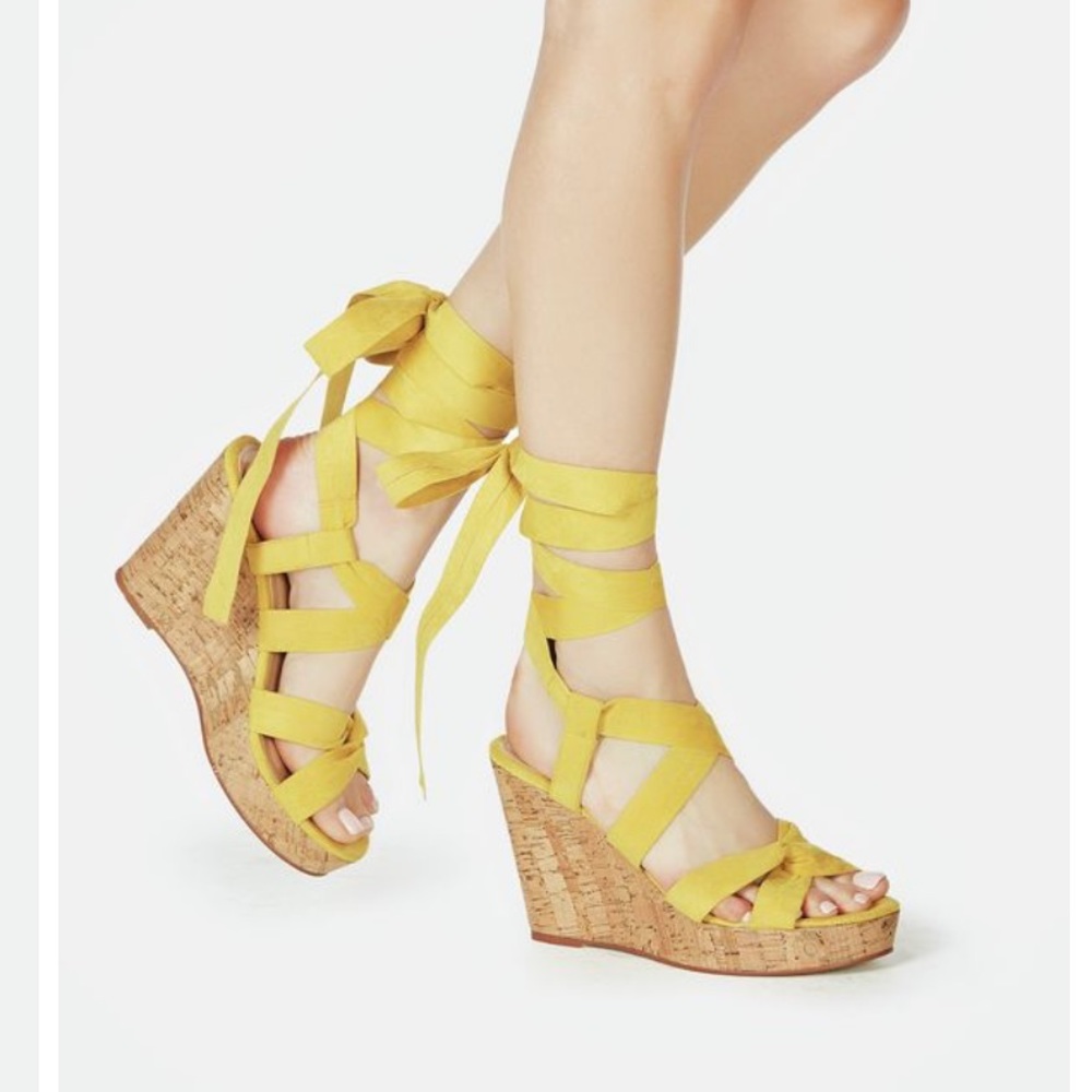 NEW - JustFab Hunter Size 9 Y2K Fashion